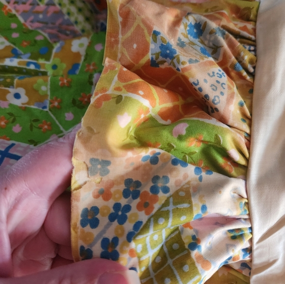 Vintage Curtain - Picture 5 of 6